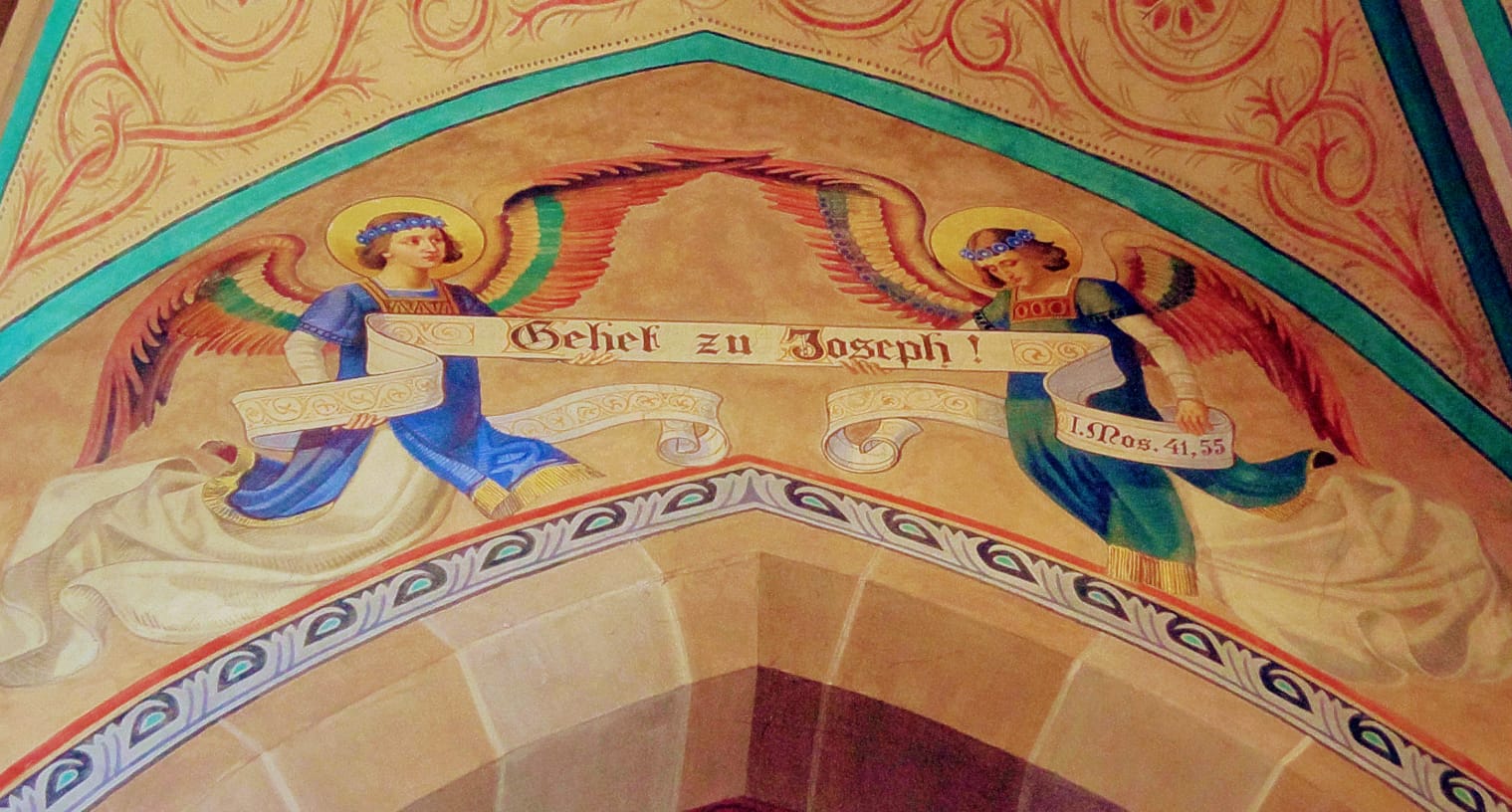 Schriftzug über Josephaltar