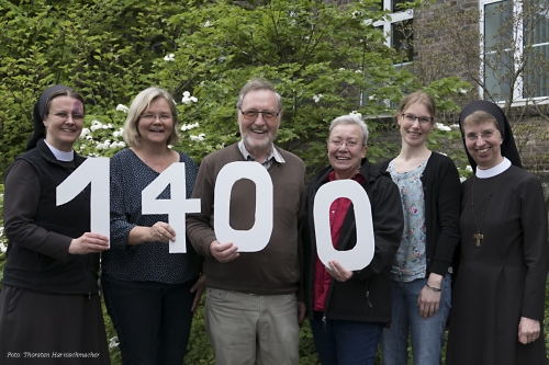 (von links): Sr. M. Alexandra Völzke, Ursula Jung, Klaus Harnischmacher, Dagmar Keuper, Karin Harnischmacher und Sr. M. Birgit Henning