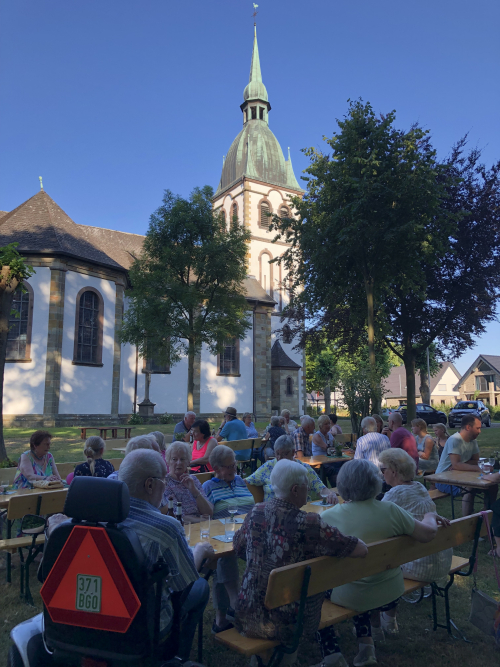 Sommerfest &quot;offener Tisch&quot; Caritaskonferenz Holsen