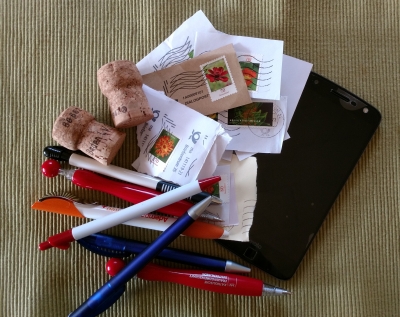 Korken, Briefmarken, Kugelschreibern und Handys